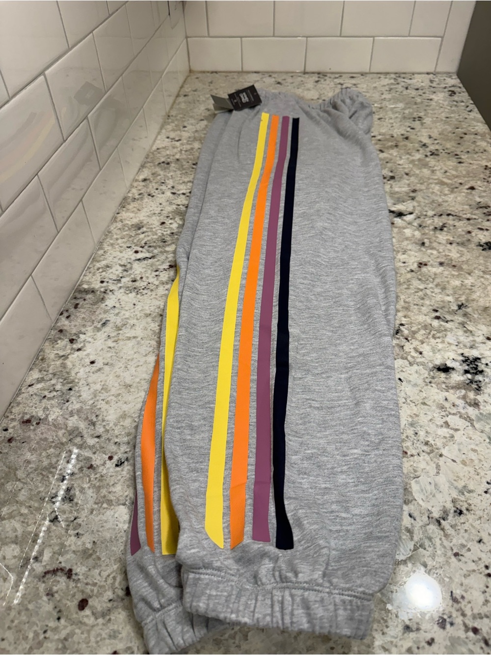 Woman’s Grey Elastic Waistband & Cuff Sweatpants w/Bold Side Stripes! Size L NWT